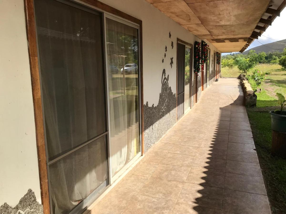 Hare Pakoba Guest House Hanga Roa Dış mekan fotoğraf